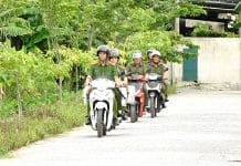 Lực lượng tham gia bảo vệ ANTT ở cơ sở xã Võ Ninh phối hợp tuần tra, kiểm soát bảo đảm ANTT trên địa bàn dân cư.