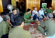 Tổ giáo họ tự quản Kim Lũ 1 thường xuyên phối hợp cùng lực lượng Công an xã Kim Hóa trong việc quản lý, giám sát chặt chẽ địa bàn.