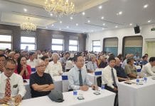 Các đại biểu dự lễ kỷ niệm.