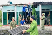 Tuổi trẻ Công an tỉnh chung tay hỗ trợ xóa nhà tạm, nhà dột nát trên địa bàn tỉnh.