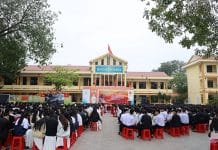 Triển lãm có sự tham gia của đông đảo giáo viên, học sinh Trường THPT Lương Thế Vinh.