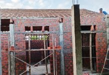 Công tác sửa chữa, xây mới nhà ở cho gia đình người có công với cách mạng luôn được huyện Lệ Thủy quan tâm.  