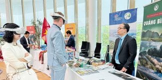 Tour thực tế ảo chinh phục Sơn Đoòng của Công ty Oxalis mang lại trải nghiệm thú vị cho du khách.